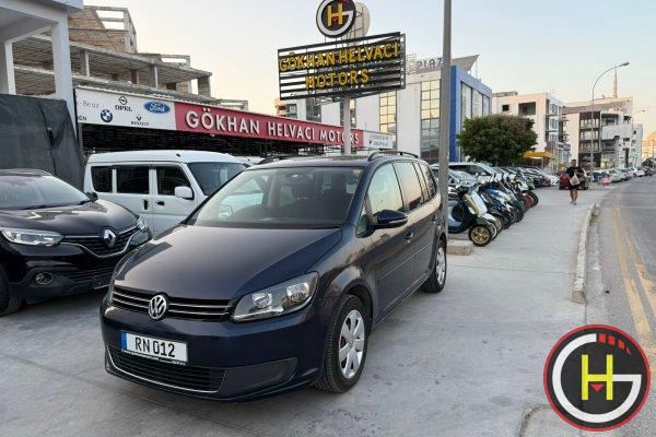 VOLKSWAGEN Touran